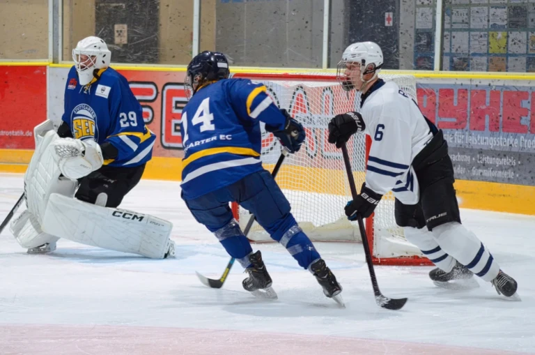 ESG vs Stuttgart EC – 10 10 2026 – 037 – Luke Reiser