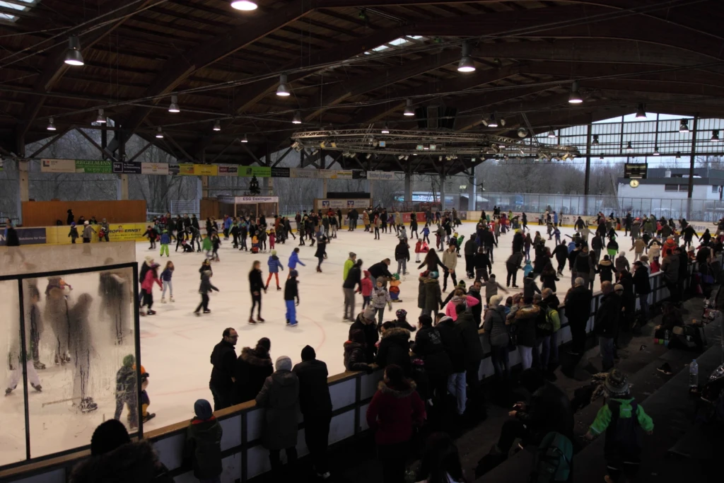 S15 NEU 060 Publikumslauf volle Bahn 2018