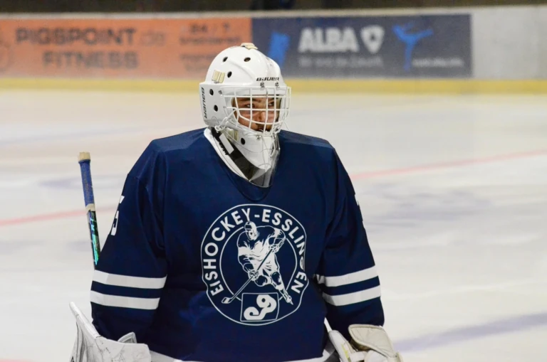 Herren vs bietigheim steelers 2026 10 17 03 torwart portraet